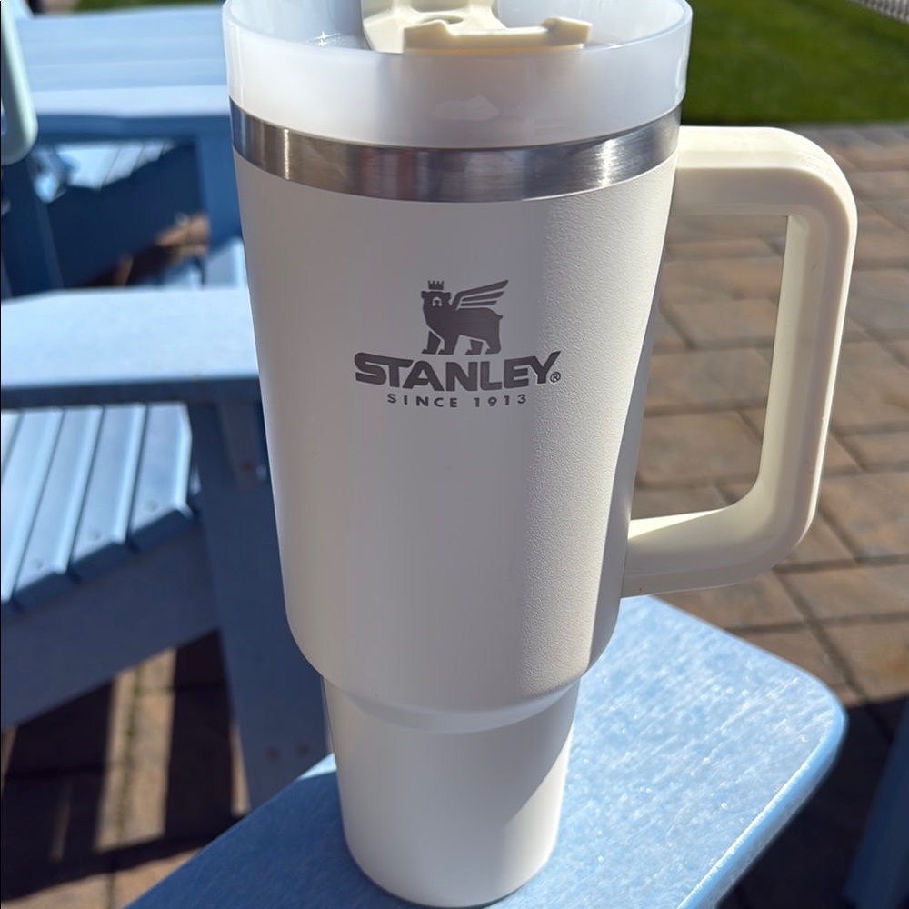 Stanley Cream Travel Mug with Handle